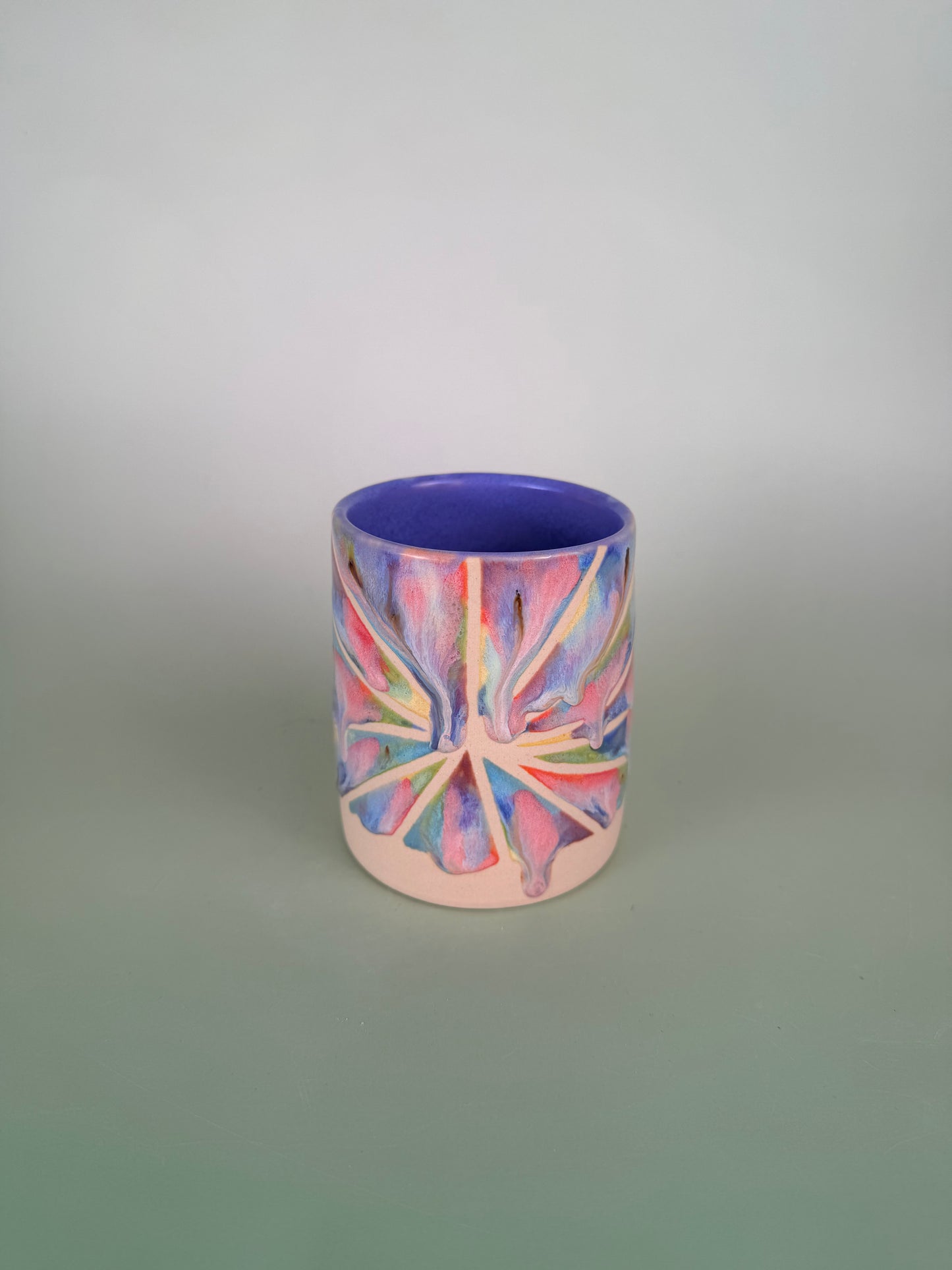 Drippy sun catcher cup