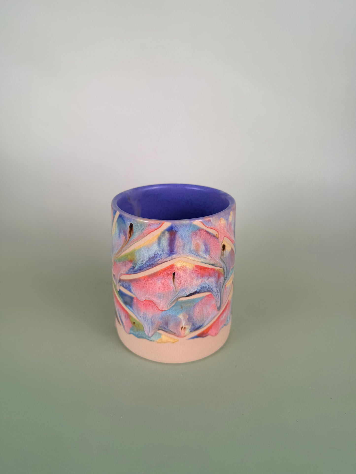 Drippy sun catcher cup