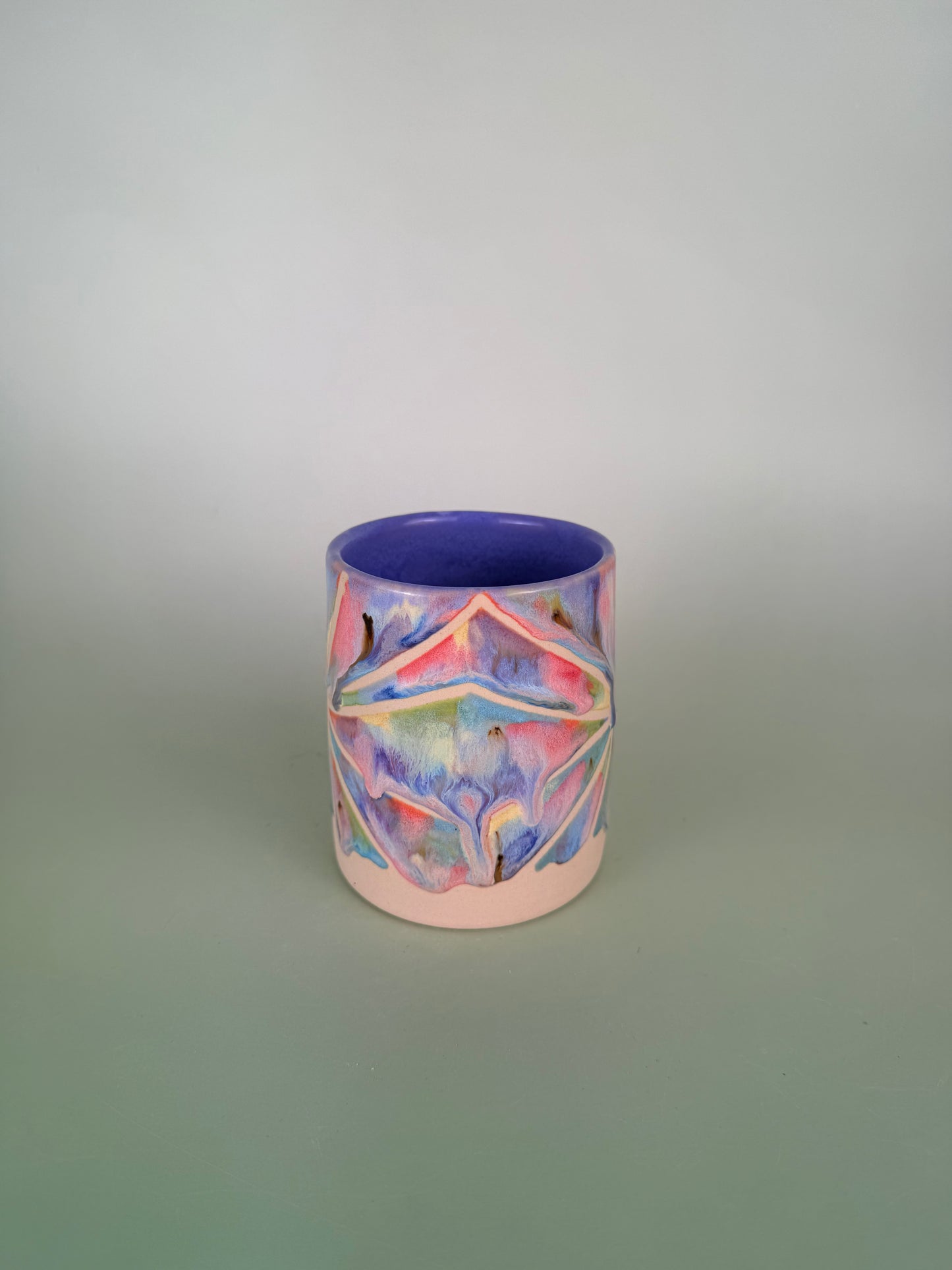 Drippy sun catcher cup